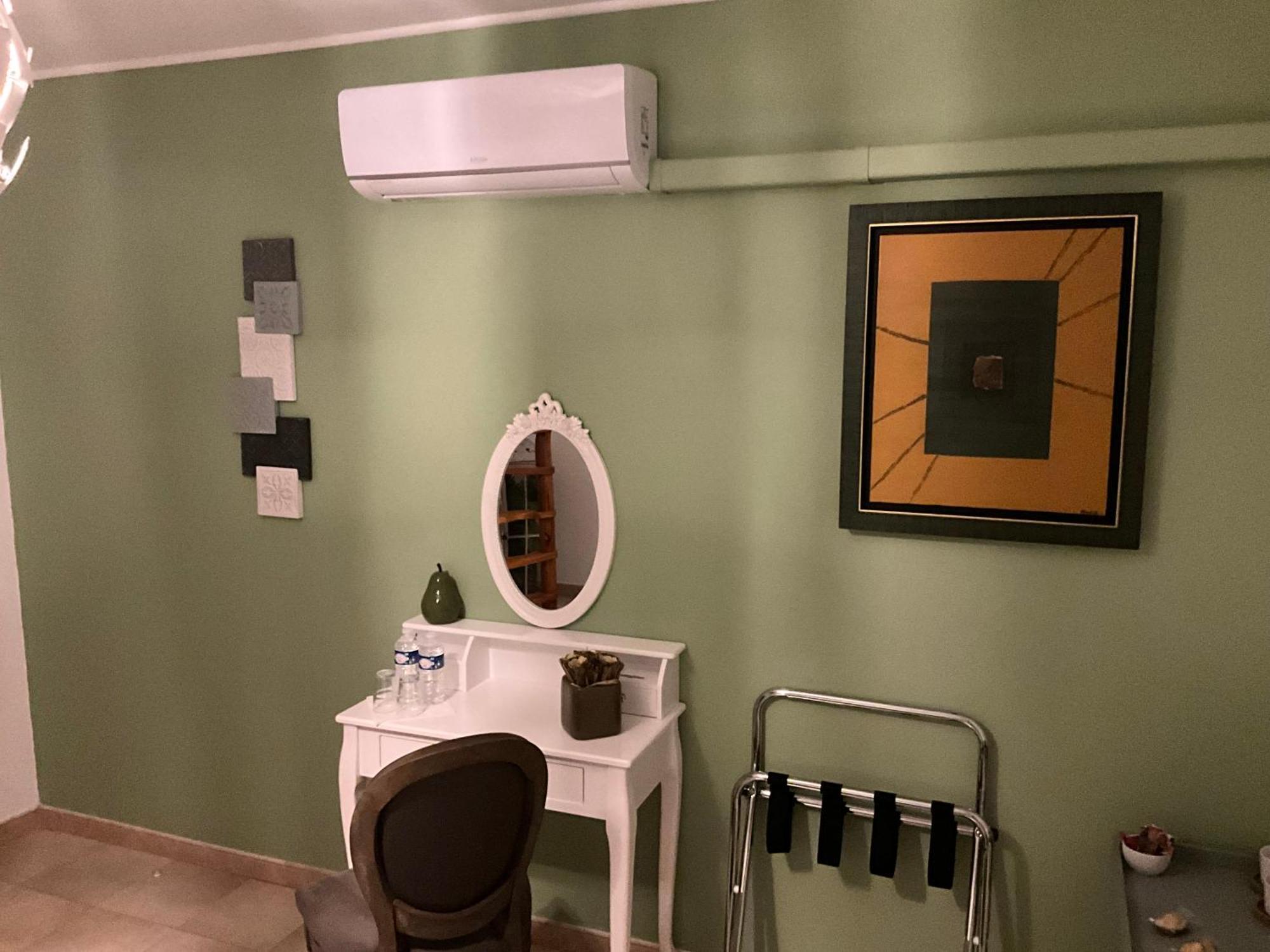 Number9 - Now With Air Conditioned Rooms Carlipa Exteriör bild